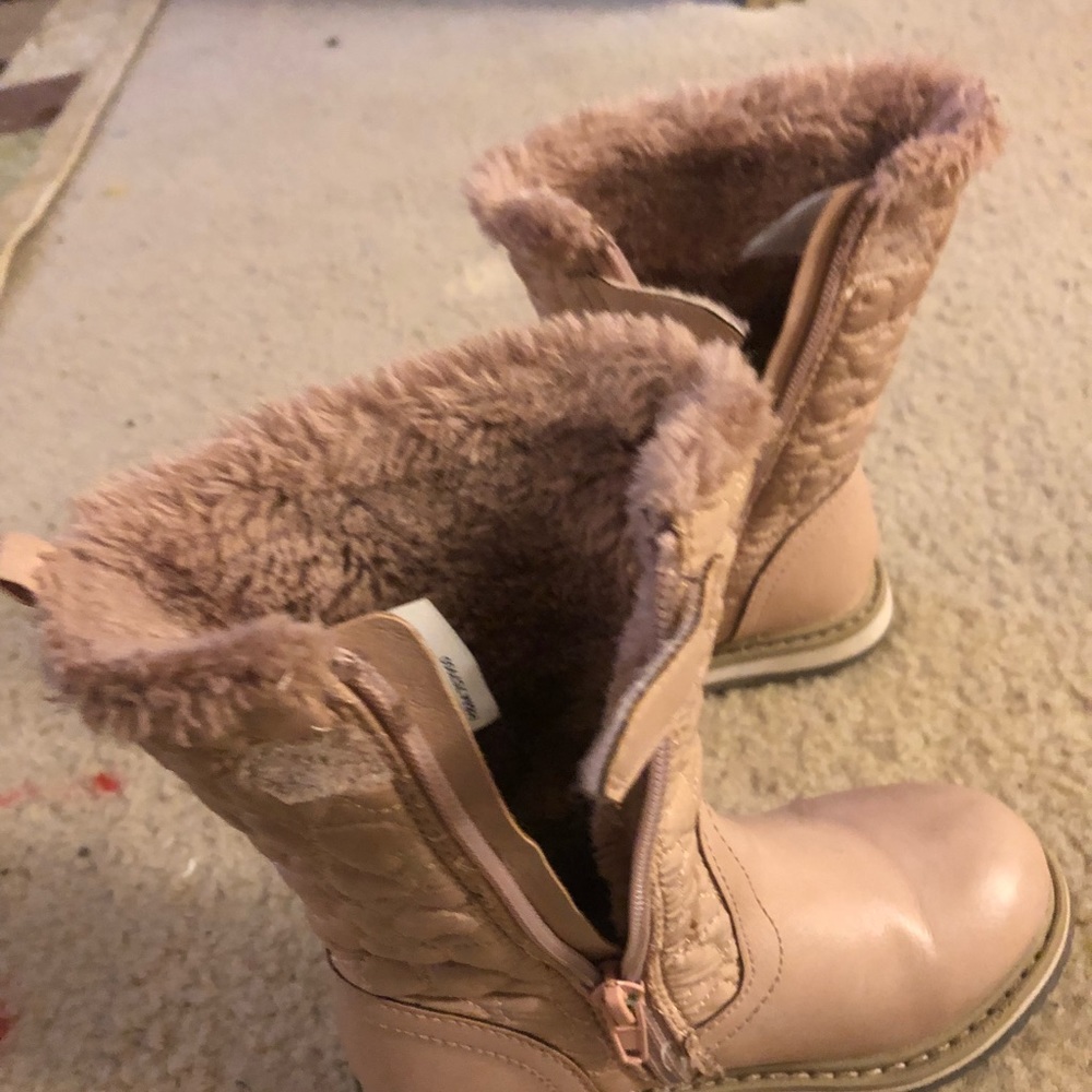 Boots - Picture 5 of 6